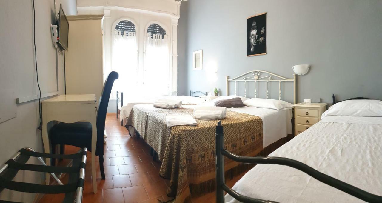 Hotel Bianchi Viareggio Bagian luar foto