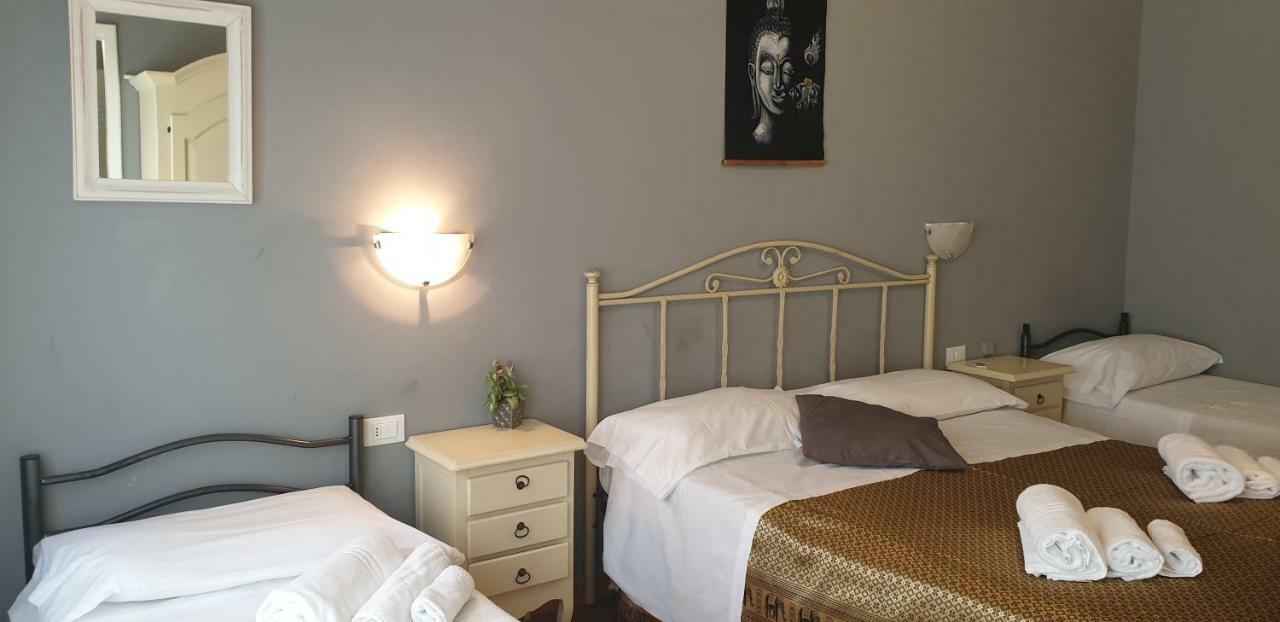 Hotel Bianchi Viareggio Bagian luar foto