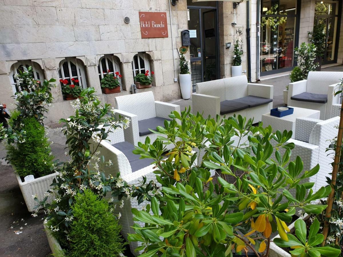 Hotel Bianchi Viareggio Bagian luar foto